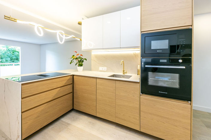 Image No.6-3 Bed Property for sale