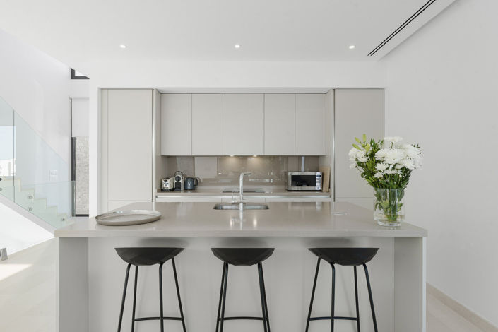 Image No.10-5 Bed Property for sale