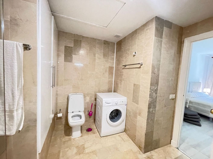 Image No.9-1 Bed Property for sale