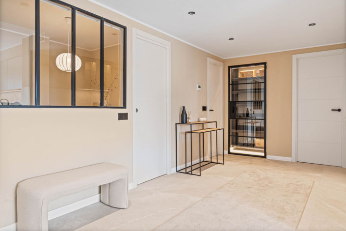 Image No.19-4 Bed Property for sale