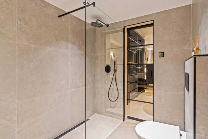 Image No.21-4 Bed Property for sale