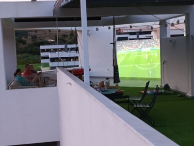 Image No.17-4 Bed Property for sale