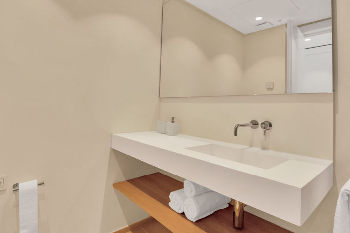 Image No.18-2 Bed Property for sale