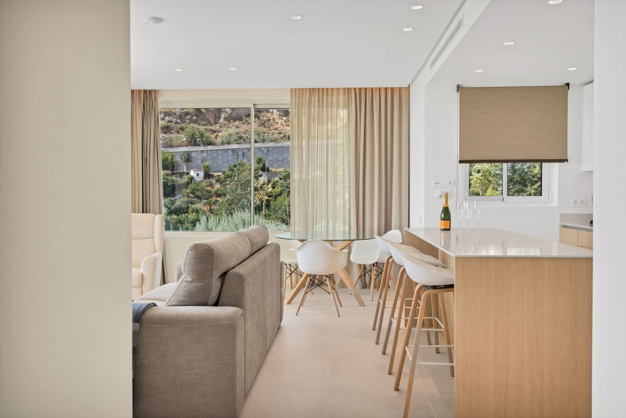 Image No.3-2 Bed Property for sale