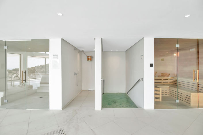 Image No.38-2 Bed Property for sale