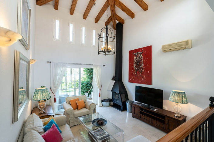 Image No.19-3 Bed Townhouse for sale