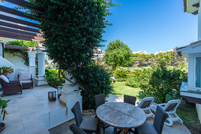 Image No.28-3 Bed Townhouse for sale