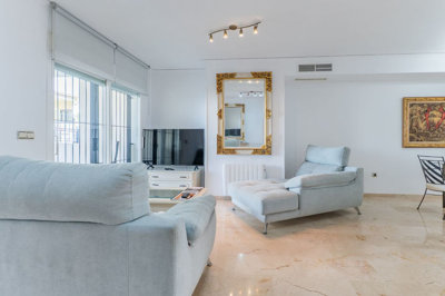 property1008547380f00caf09d33bd62463e4f584a2