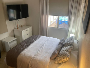 property1050c4fed48ffa779d8834d26dbd964bf784