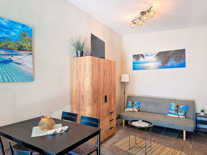 Image No.18-6 Bed Villa for sale