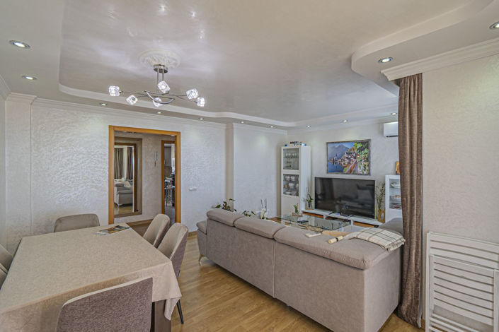 Image No.2-2 Bed Property for sale