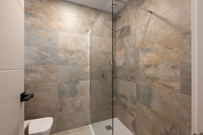 Image No.38-3 Bed Property for sale