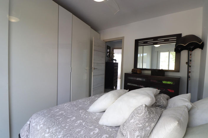 Image No.10-3 Bed Townhouse for sale