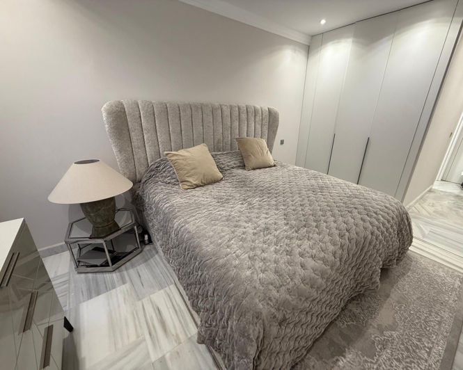 Image No.18-1 Bed Property for sale