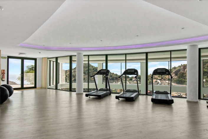 Image No.44-2 Bed Property for sale