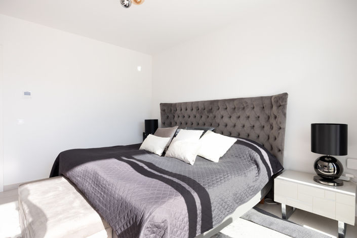 Image No.12-3 Bed Townhouse for sale