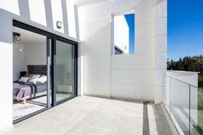 property1018ba0926e406afaa9bbbdb4eb4ac8186c1