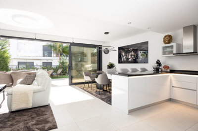 property1018520ced2567c1cab8c024568b2ecacf49