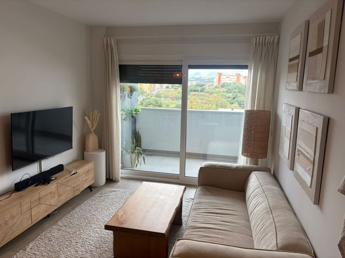 Image No.2-2 Bed Property for sale