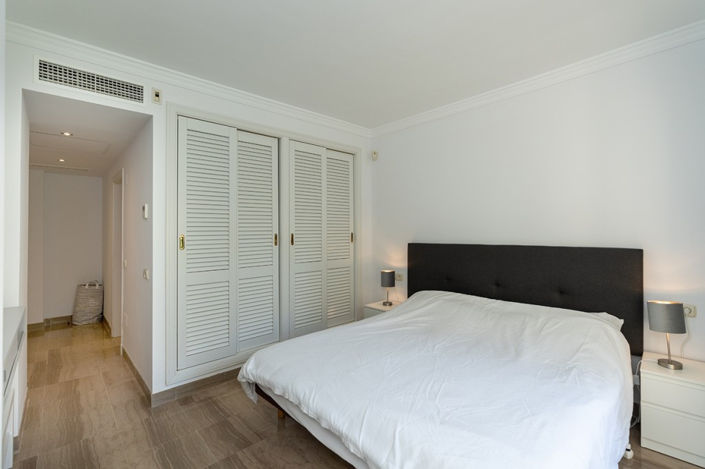 Image No.18-3 Bed Property for sale