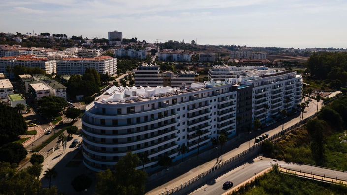 Image No.3-2 Bed Property for sale