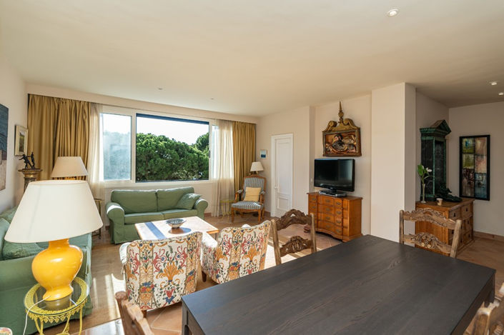 Image No.19-4 Bed Property for sale