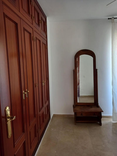 Image No.13-3 Bed Townhouse for sale