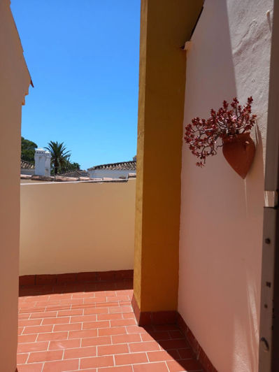 Image No.20-3 Bed Townhouse for sale