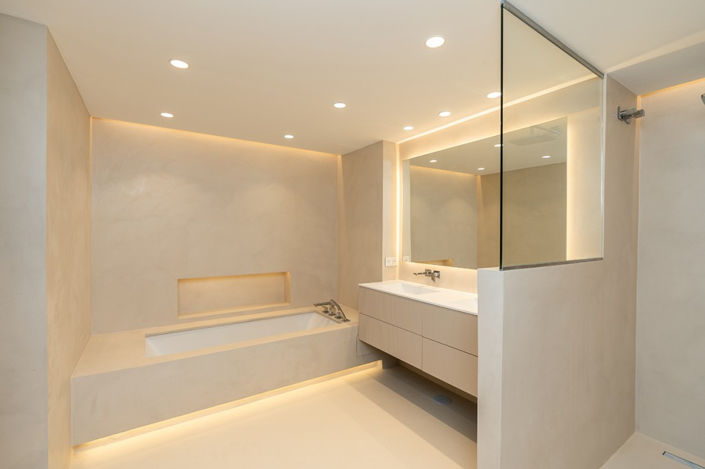 Image No.15-2 Bed Property for sale