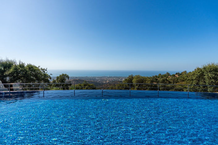 Image No.24-2 Bed Property for sale