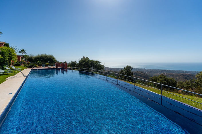 Image No.25-2 Bed Property for sale