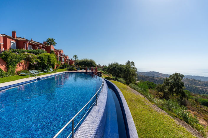 Image No.26-2 Bed Property for sale