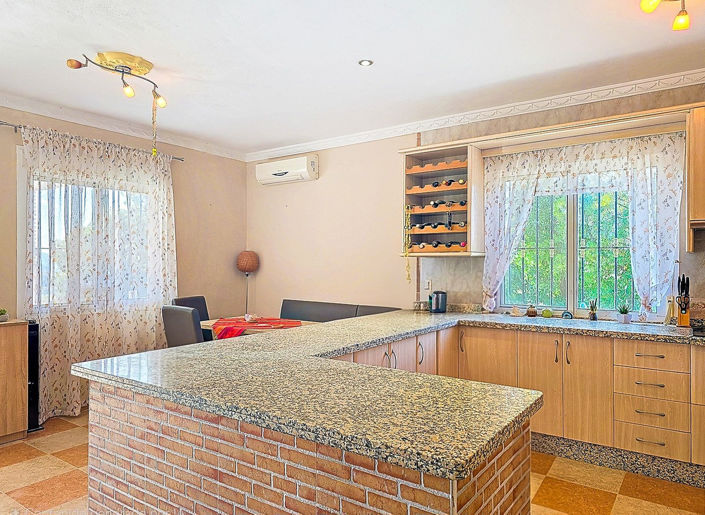 Image No.43-6 Bed Villa for sale