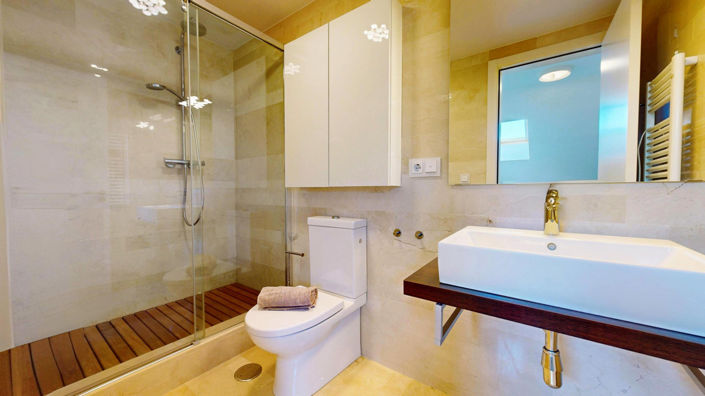 Image No.18-2 Bed Duplex for sale