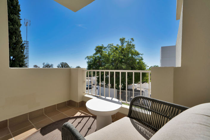 Image No.18-2 Bed Property for sale