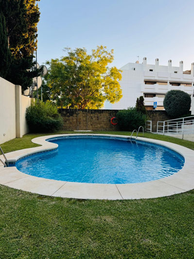 Image No.19-2 Bed Property for sale