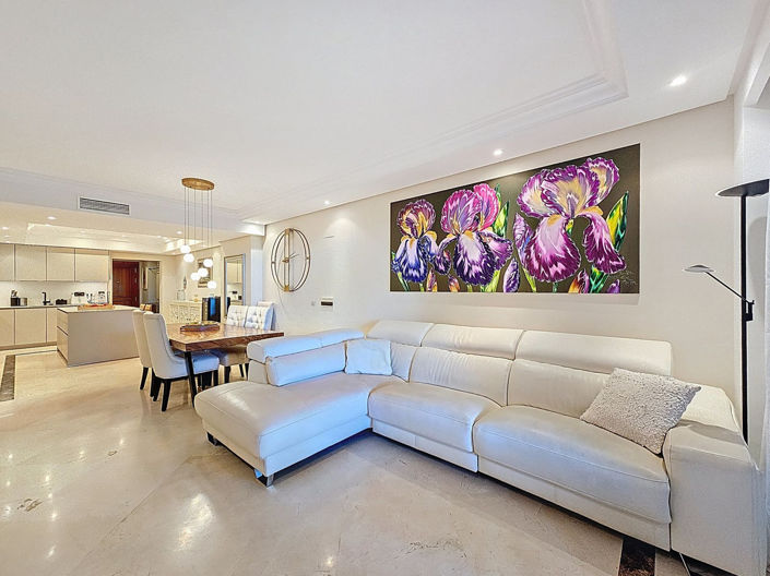 Image No.3-3 Bed Property for sale