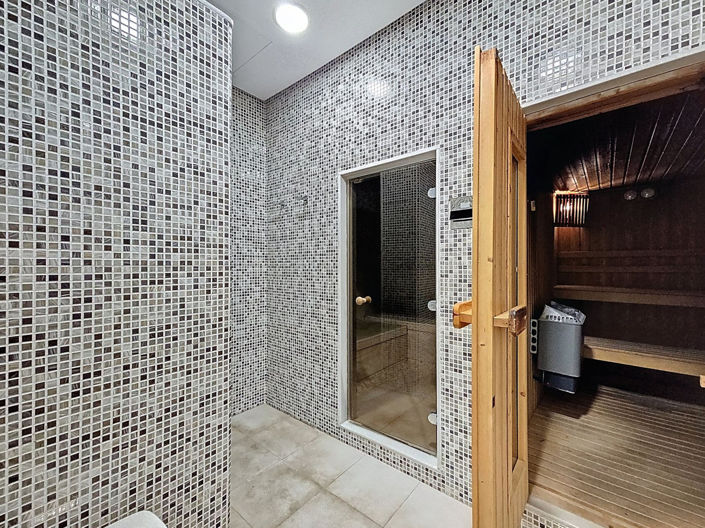 Image No.39-3 Bed Property for sale