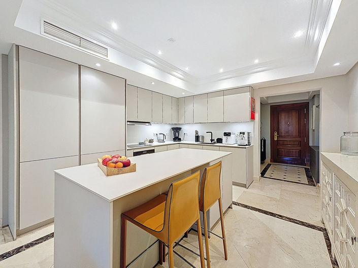 Image No.8-3 Bed Property for sale