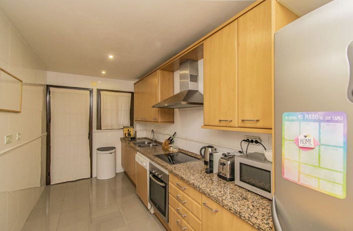 Image No.8-2 Bed Property for sale