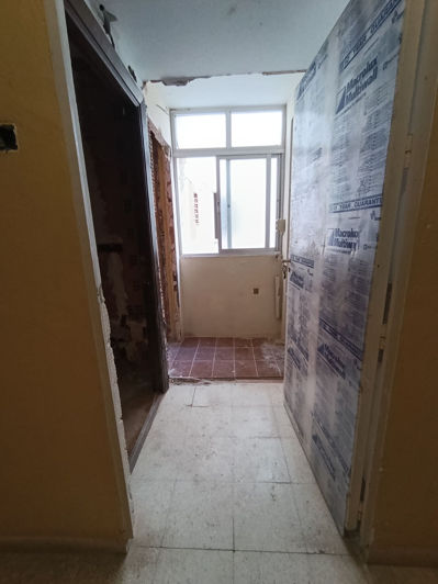 Image No.5-9 Bed Property for sale