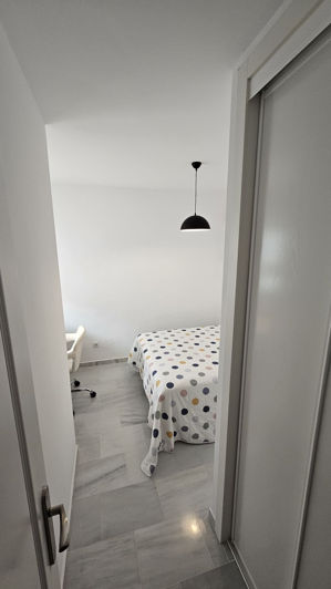 Image No.4-4 Bed Property for sale