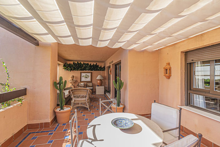 Image No.17-4 Bed Property for sale