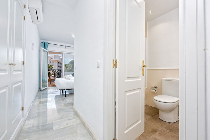 Image No.15-2 Bed Property for sale