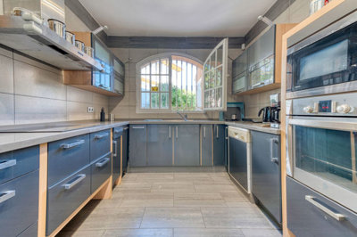 property1032c80026812366acbddb85d49aa1000d8a