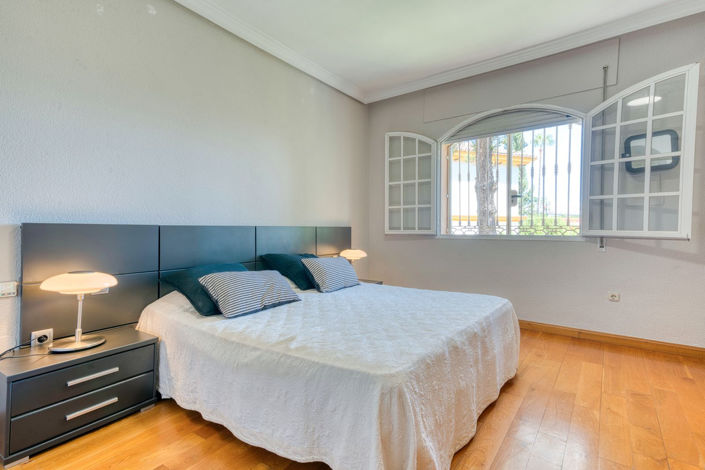 Image No.30-4 Bed Villa for sale