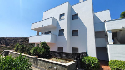 property8255ec035adbdf1ca821a695f9475044d7e