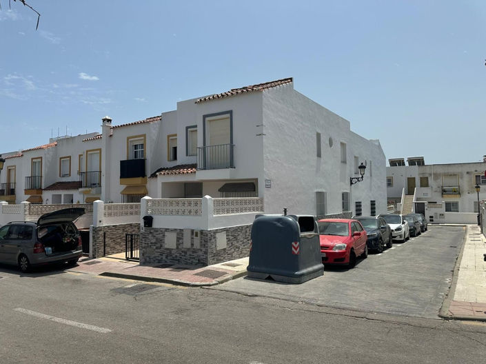 Image No.2-4 Bed Townhouse for sale