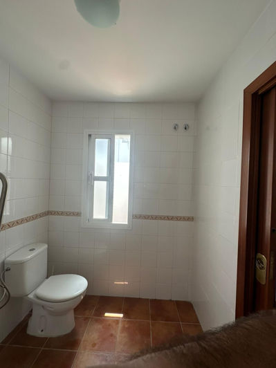 Image No.29-4 Bed Townhouse for sale