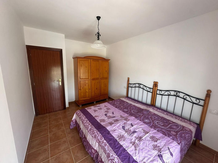 Image No.32-4 Bed Townhouse for sale